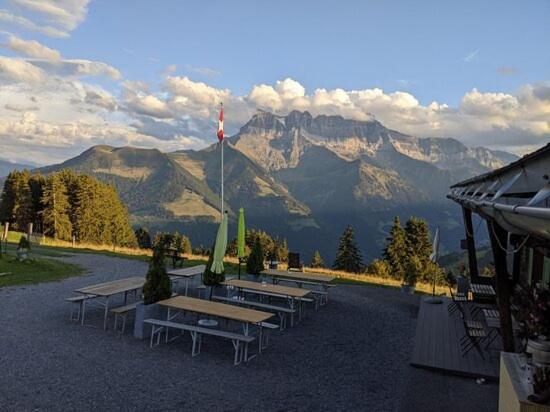Chalet Chanso Morgins Exterior photo